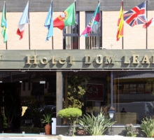 Hotel “Dom Leal” **